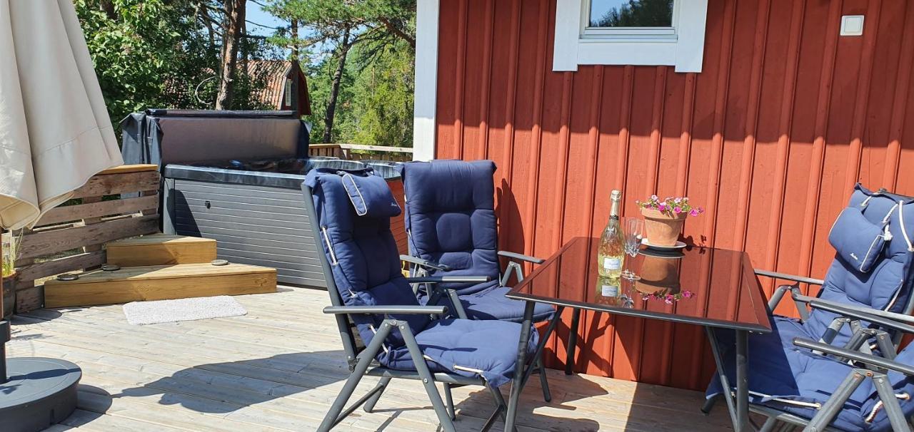 Moeja Stuga I Stockholms Skaergard Exterior photo